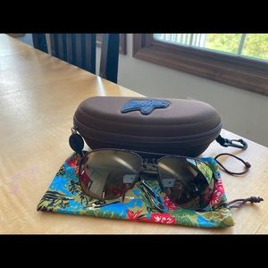 Men’s authentic Maui Jim Castle sunglasses